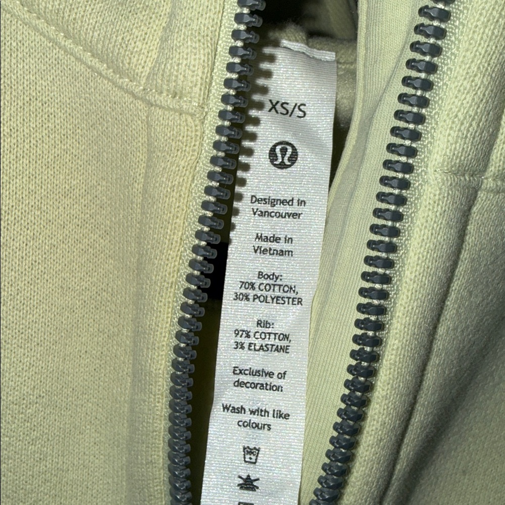 Lululemon Scuba Oversized Half-Zip Hoodie Dewy Size XS/S
NWOT - Picture 2 of 4